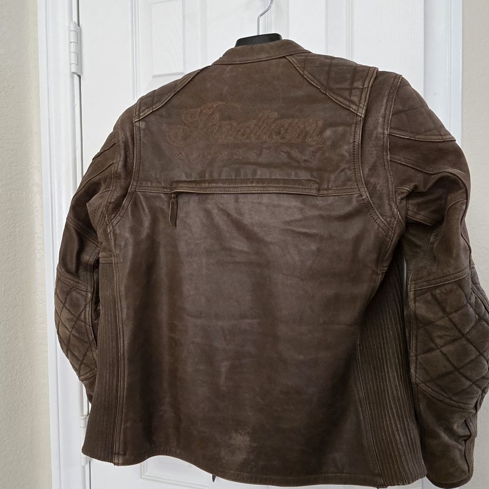Women's Indian Motorcycle Riding Jacket - Picture 4 of 5
